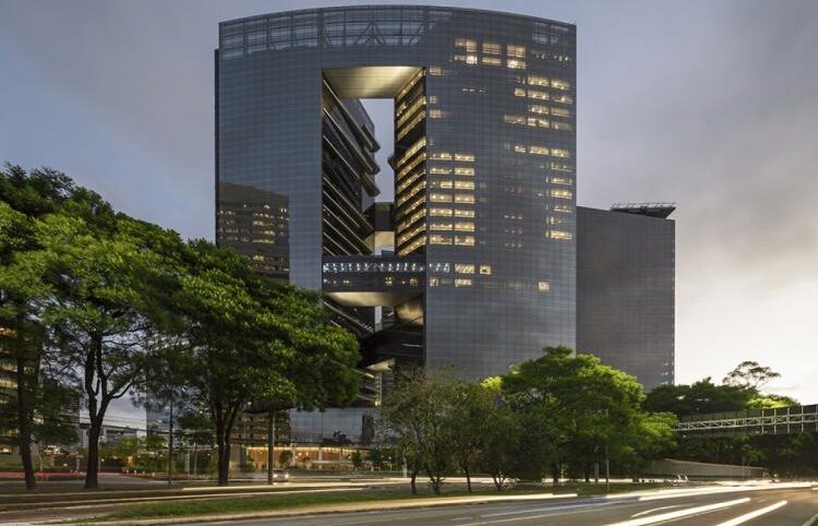 Controladores do Boticário compram 12 andares em São Paulo