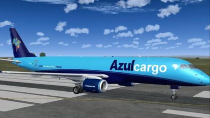 Amazon e Azul negociam transporte de carga: Reuters