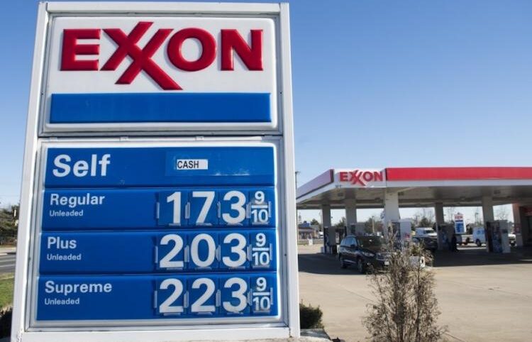 O petróleo não morreu, e a ExxonMobil está barata, diz analista veterano