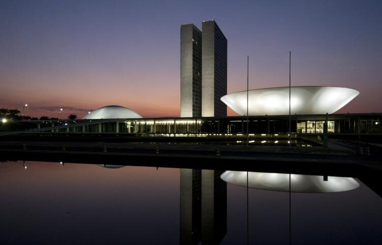 Senadores atônitos com a postura de Bolsonaro