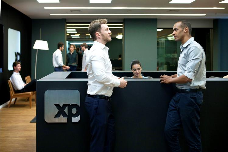 Por que o Itaú deveria comprar a XP 2 47fe80ab 388f 001a 0000 4f02d1ae066a