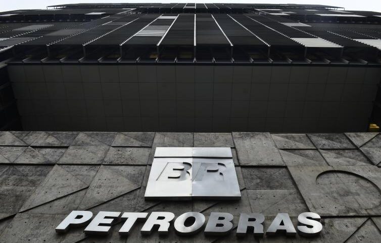 Petrobras: BNDES e Caixa têm sinal verde para vender ações ON