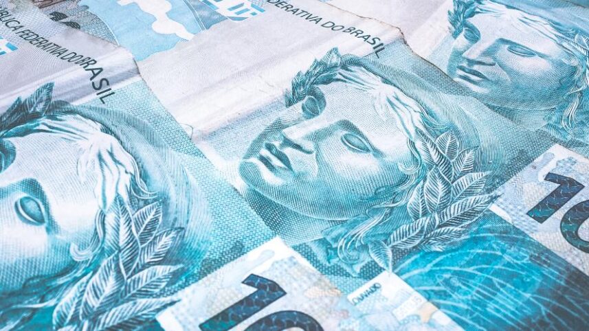 BREAKING:  Tesouro levanta US$ 3,5 bi no mercado internacional