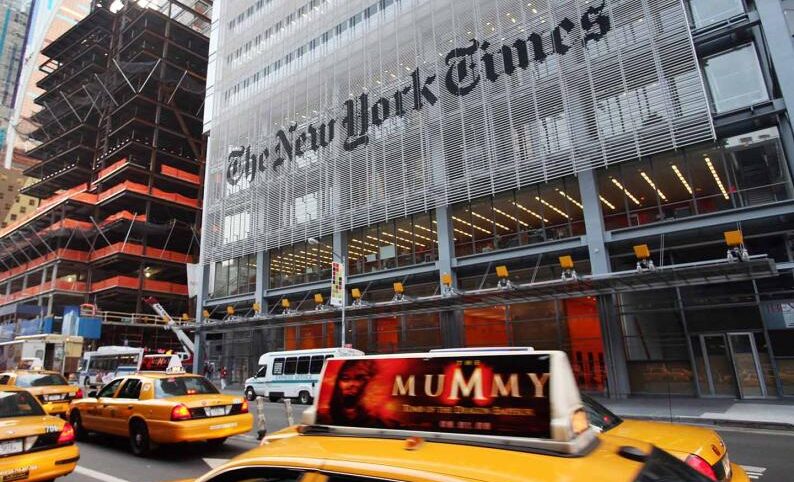 Um racha no New York Times: como lidar com a mentira oficial?
