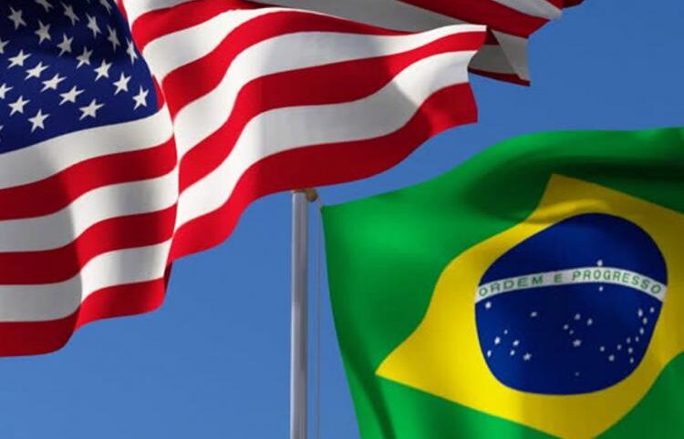 EXCLUSIVO:  Bolsonaro deve nomear Eduardo embaixador nos EUA