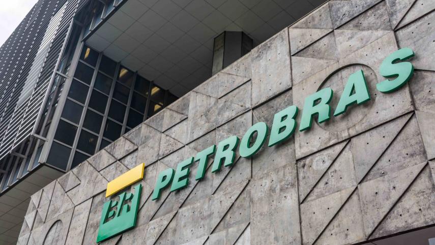 Petrobras perde 4 conselheiros