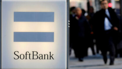 Liderança do Softbank sofre mais uma baixa