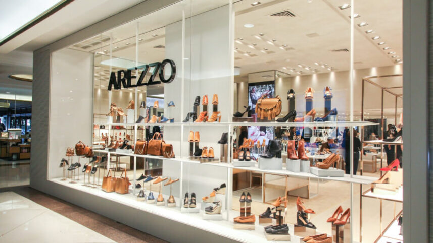 Arezzo&Co: vendas nas mesmas lojas sobem 54%; lucro vem 20% acima do esperado
