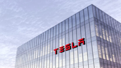 Tesla sofre com Twitter; Morgan Stanley diz que é “compra”