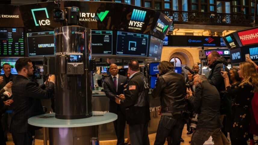 Falha na matrix: Pane na NYSE cancela boletas e gera caos