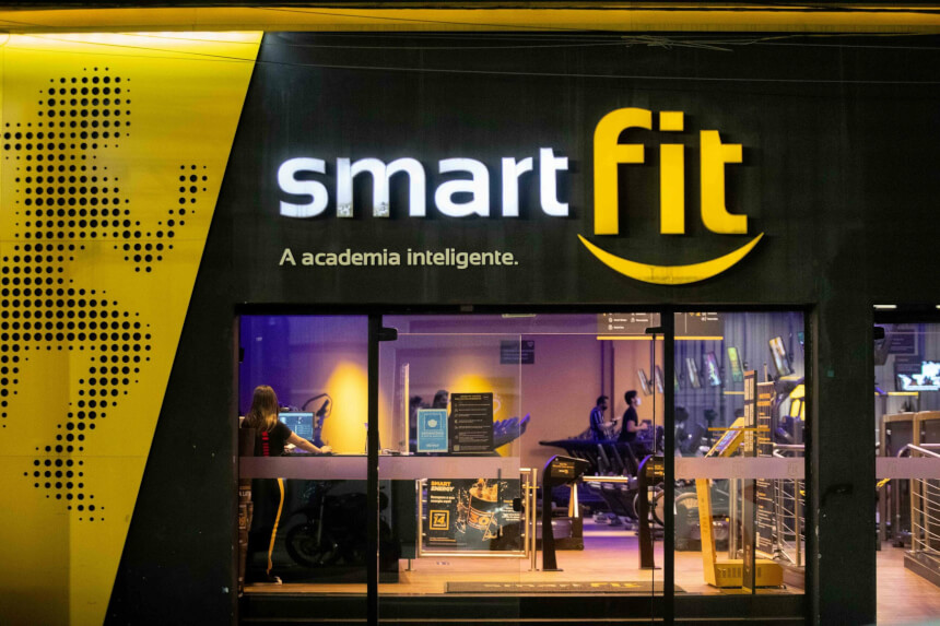 Smart Fit acelera aberturas e supera projeções - Brazil Journal