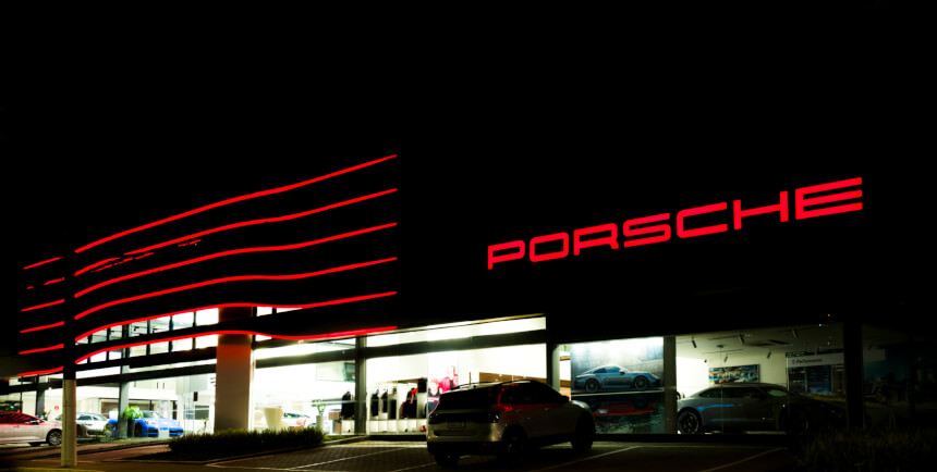 Fachada Porsche Center Sao Paulo Oeste scaled