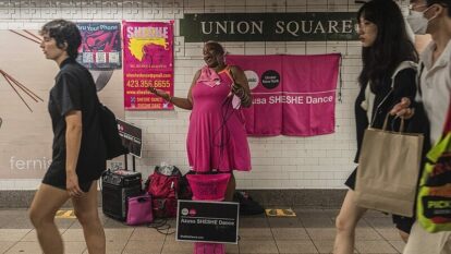 Sheshe, a voz poderosa do metrô de Nova York
