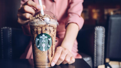 ‘Triple-Shot’: as três apostas estratégicas do novo CEO do Starbucks