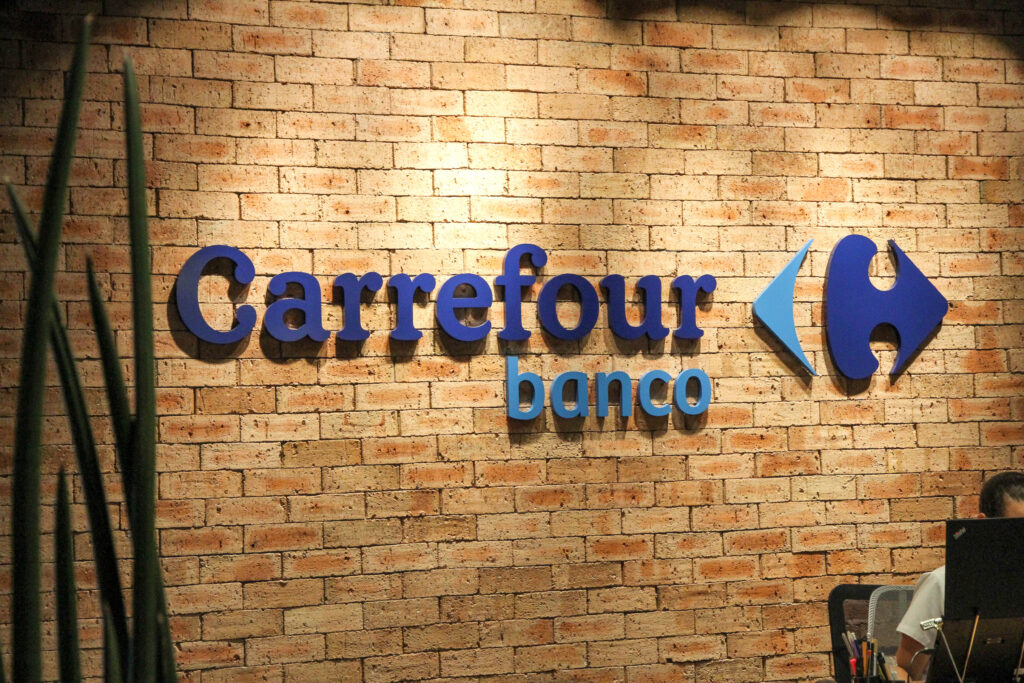 Banco Carrefour 01