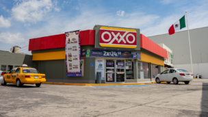 Nubank casa com a OXXO no México, reduzindo gap com os bancões