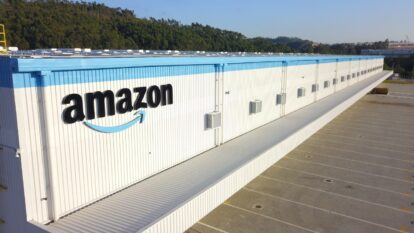 Amazon inicia operação de seu maior CD no Brasil