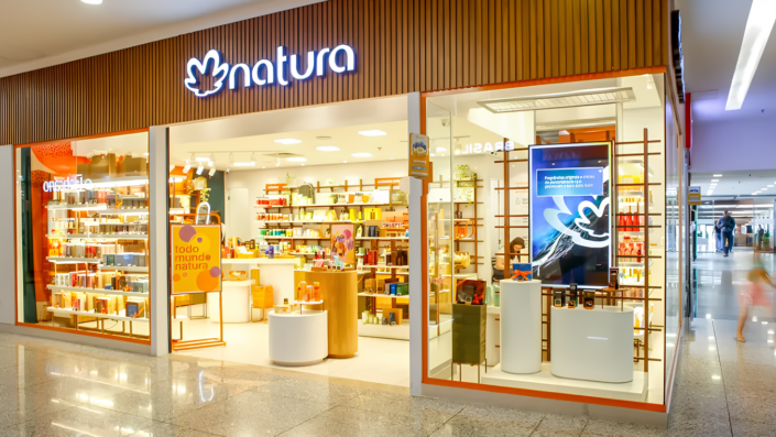 Natura vende Avon por uma libra – e se valoriza R$ 2 bi na Bolsa