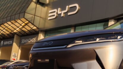 BYD anuncia 400 km de autonomia após 5 min de carga; ação renova máximas