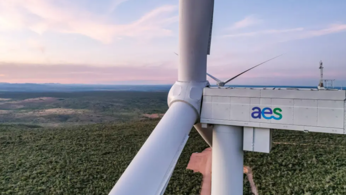 Brookfield e BlackRock cortejam a AES; ação dispara em NY