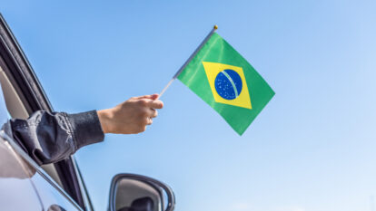 A BYD queria um ‘tax break’ pra chamar de seu. A indústria automotiva reagiu
