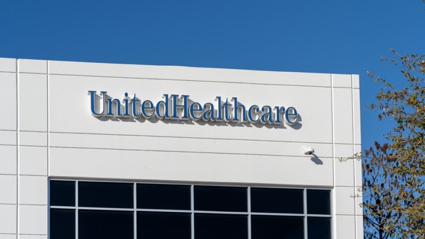 Buffett compra UnitedHealth a 12x lucro, o menor múltiplo em uma década
