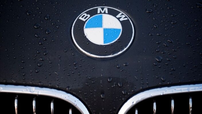 BMW lança elétricos com ‘supercérebros’ para desafiar os chineses