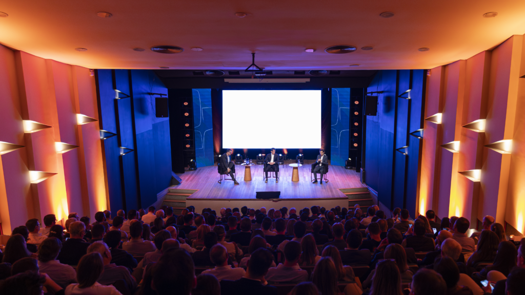 Diálogos & Conexões Dialogos Conexoes