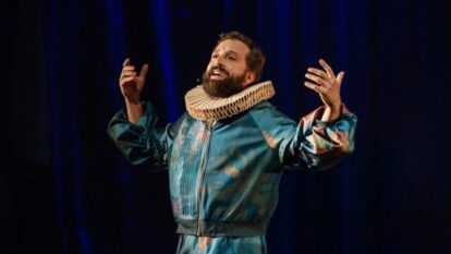 Conectado ao tempo, ‘O Céu da Língua’ é um fenômeno teatral