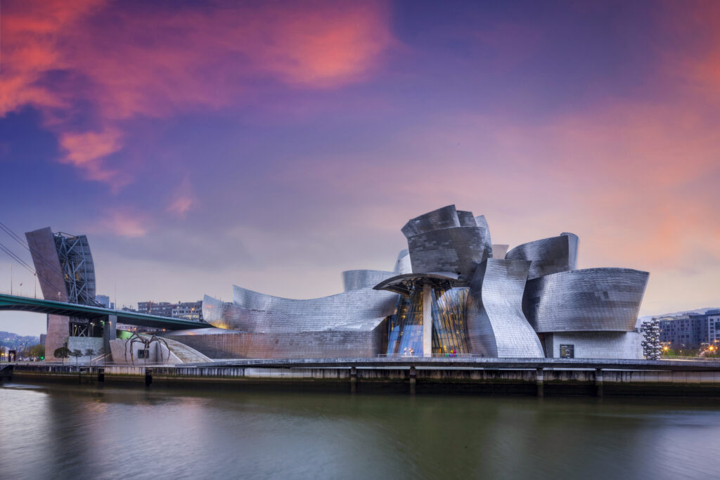 MEMÓRIA. Frank Gehry, gigante da arquitetura 2 GettyImages 1296846252