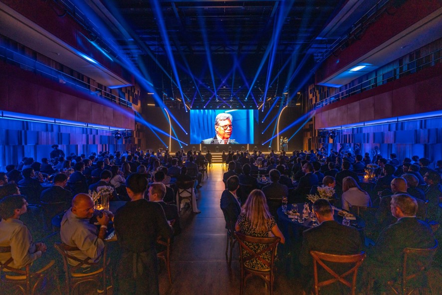 Outliers InfoMoney 2026: Votação aberta para a fase decisiva do “Oscar das Assets”