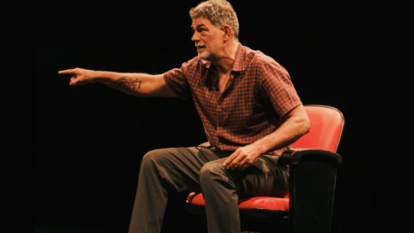 Eduardo Moscovis deu uma guinada na carreira. O ápice está em cartaz agora