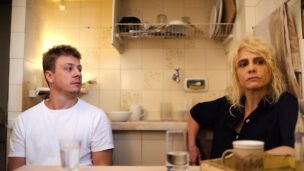 Em “Mulher em Fuga”, a mãe de Édouard Louis é pura coragem 