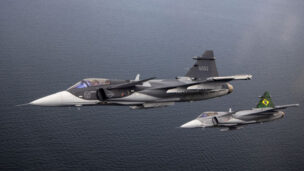 O primeiro caça supersônico produzido no Brasil