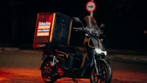 A Guipa achou um novo jeito de fazer mídia OOH: as motos de delivery