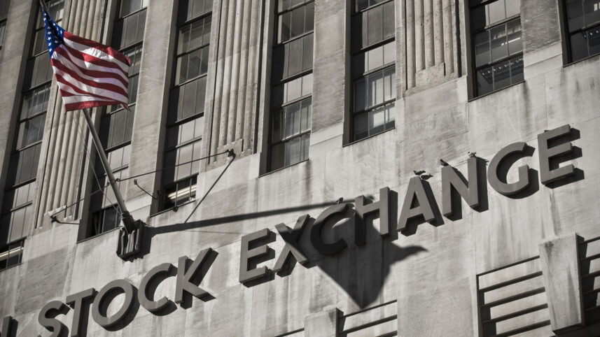 Dona da NYSE faz M&A de US$ 5,7 bilhões para crescer em renda fixa