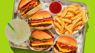 Shake Shack chega ao Brasil em parceria com o Outback