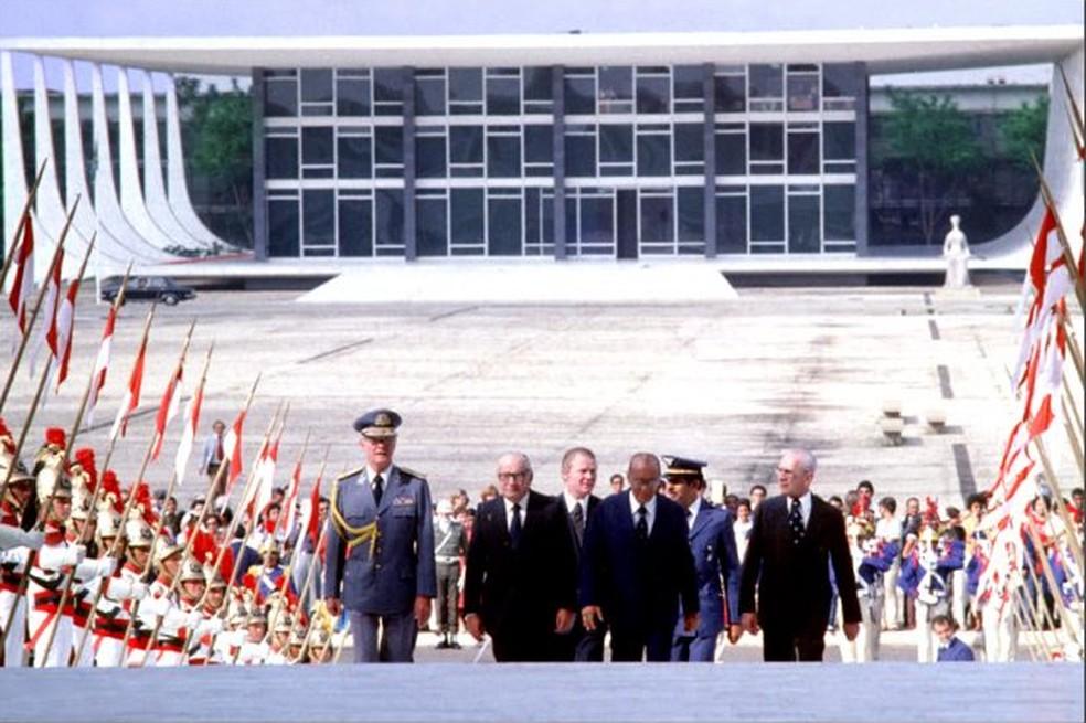 MEMÓRIA: Fotografias não têm culpa.  Orlando Brito, o fotógrafo do Brasil 2 11966 b09f5f9b 4271 b29a 6767 f12ea9088ffe